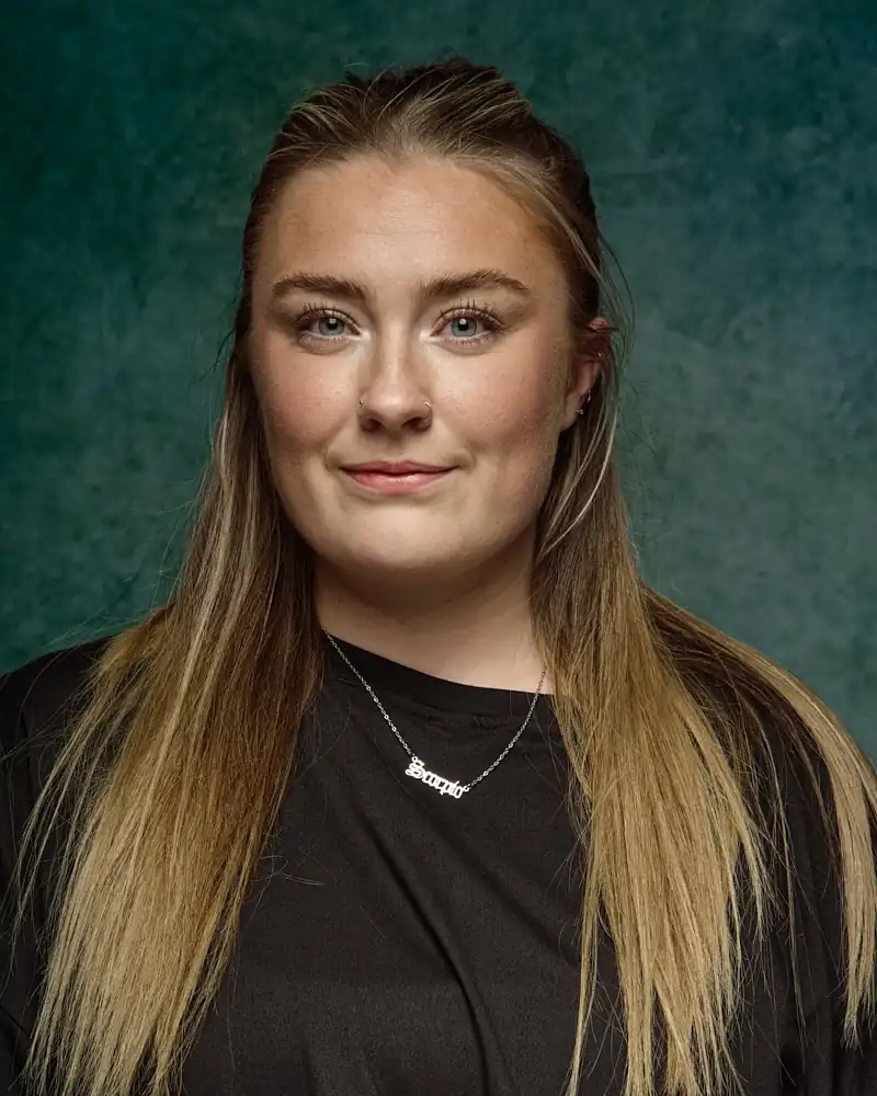 Actor headshot of Erin Wilcock