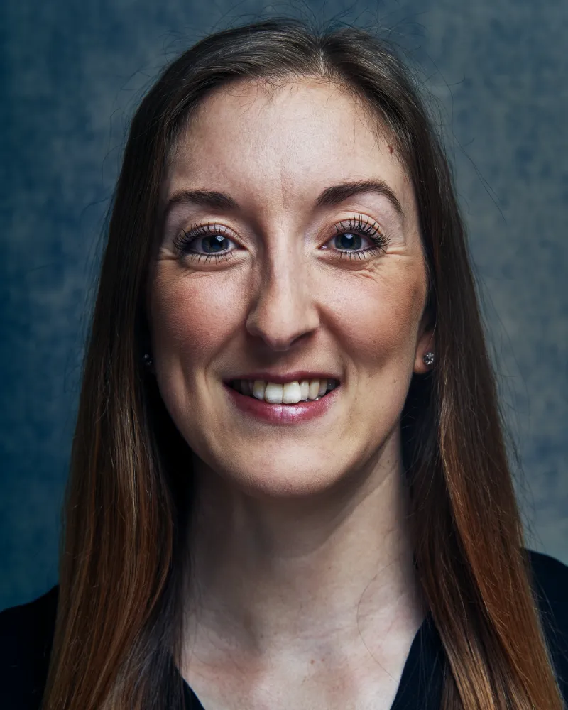 Actor headshot of Nicole
